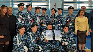 В Шарье прошел муниципальный этап строя и песни "Платц-парад"