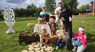 Яблочный Спас нам яблок припас